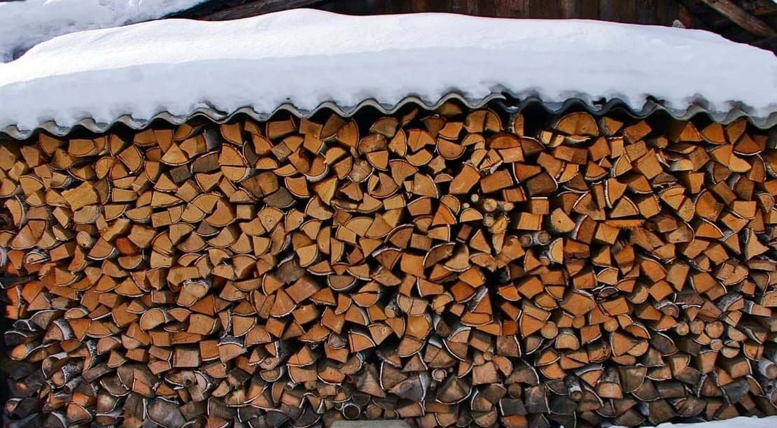 Как сделать навес для дров за полдня своими руками?